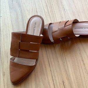 Kelsi Dagger mules size 8
